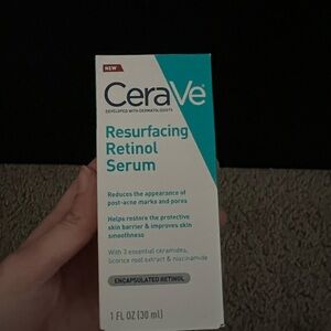 rave Resurfacing Retinol Serum - White and Blue